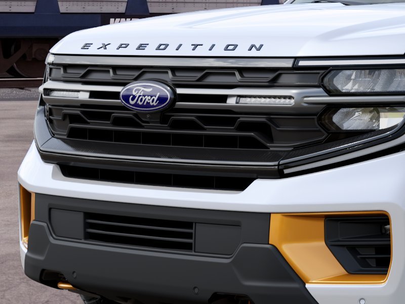 New 2027 Star White Metallic Tri-Coat Ford Tremor® image 17