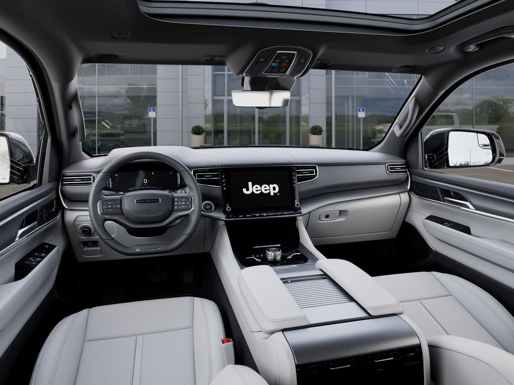 New 2026 Silver-Zynith Exterior Paint Jeep Limited Reserve image 14