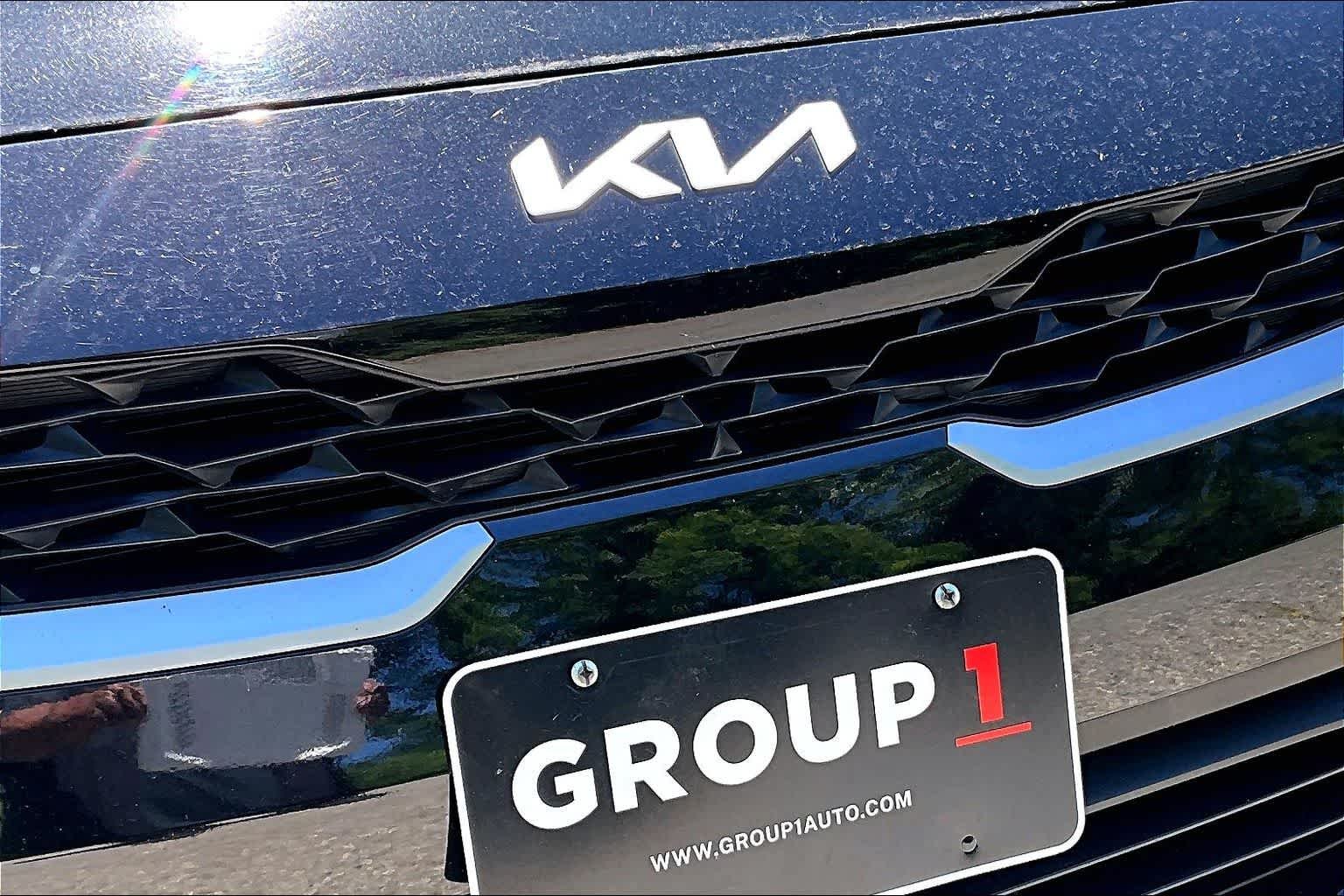 Used 2024 Aurora Black Kia LXS image 30