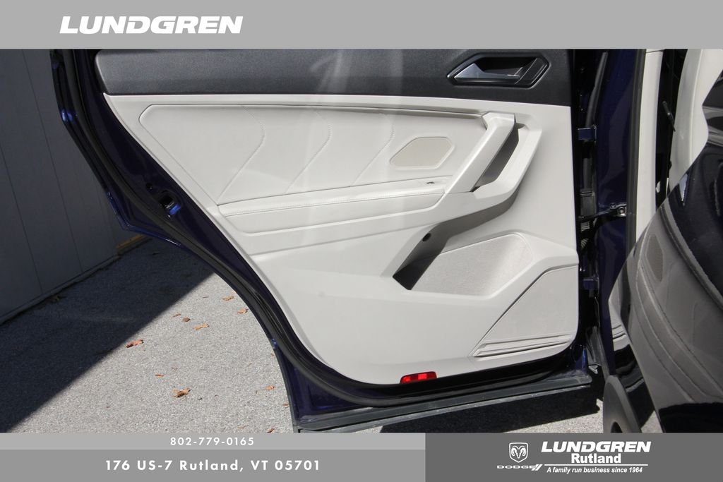 2022 Volkswagen Tiguan SE - Photo 36