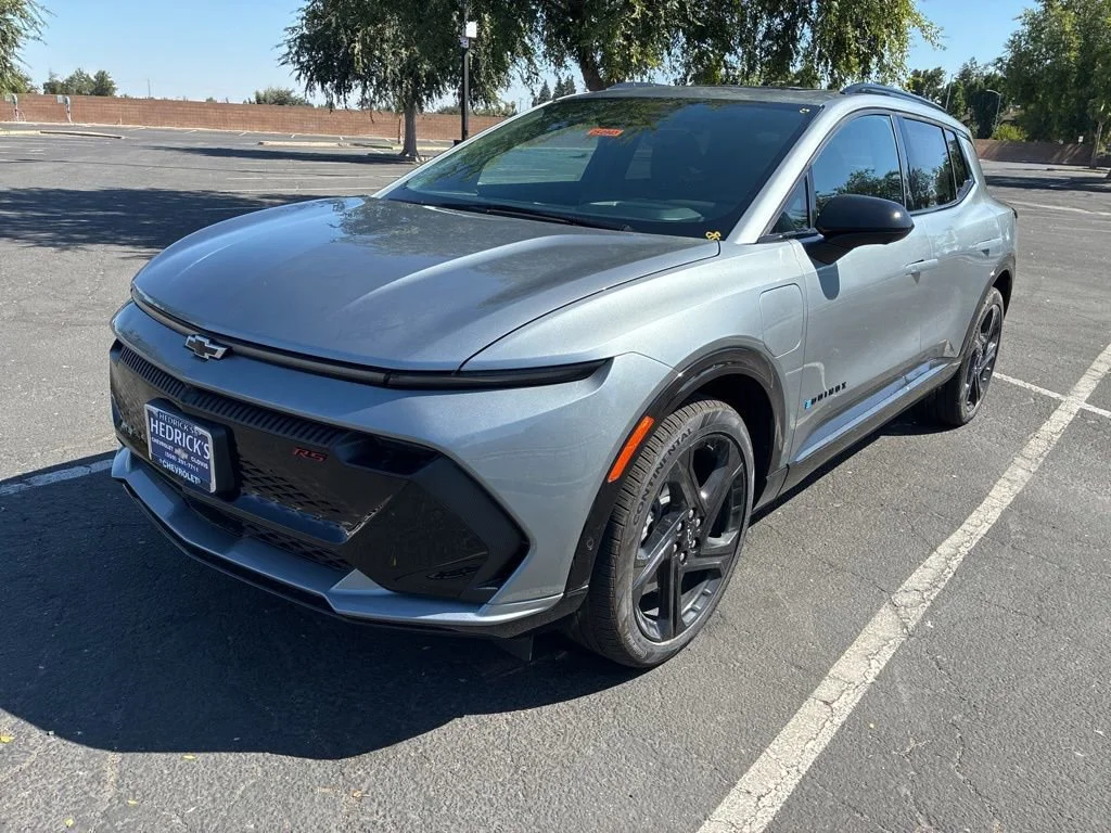 2025 Chevrolet Equinox EV RS - Photo 7
