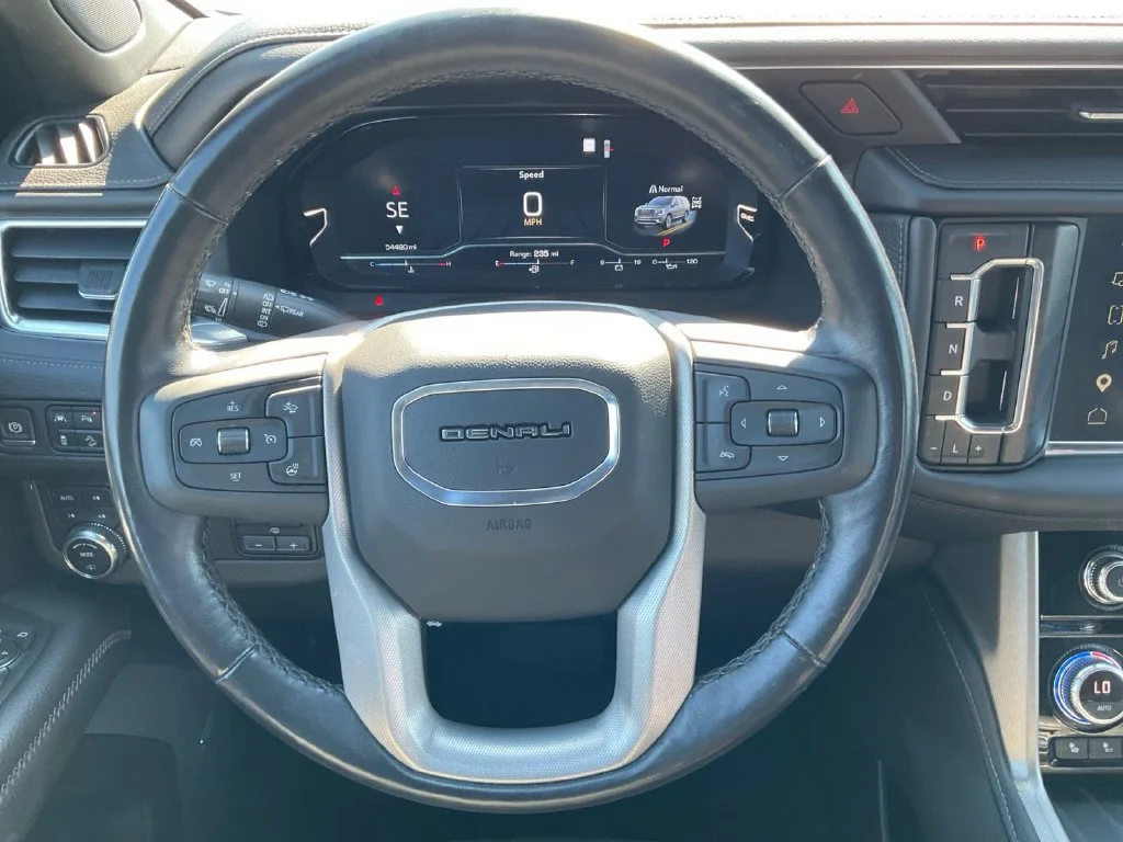 Used 2022 Onyx Black GMC Denali image 17