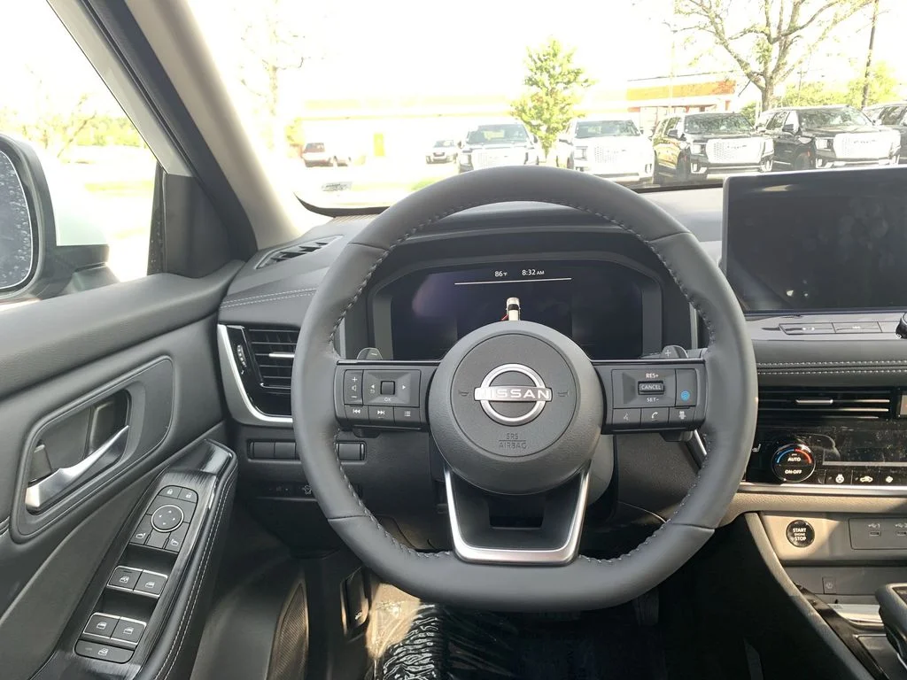 Used 2024 White Nissan SL image 14