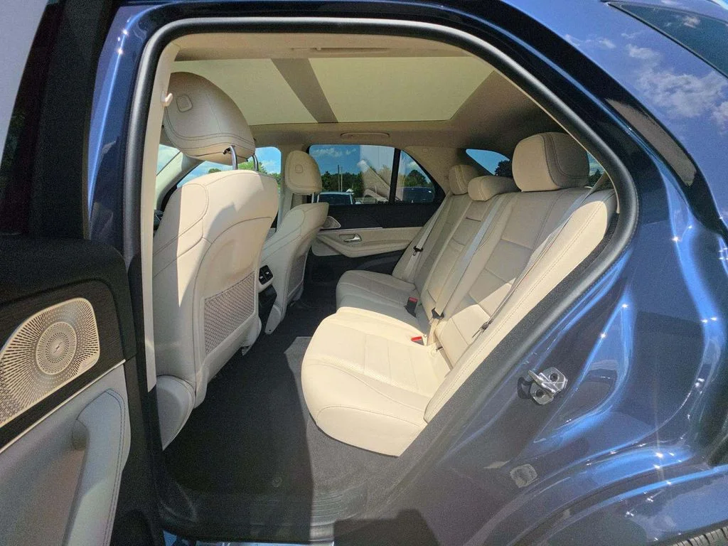 Certified Used 2025 Twilight Blue Metallic Mercedes-Benz GLE 350 image 6