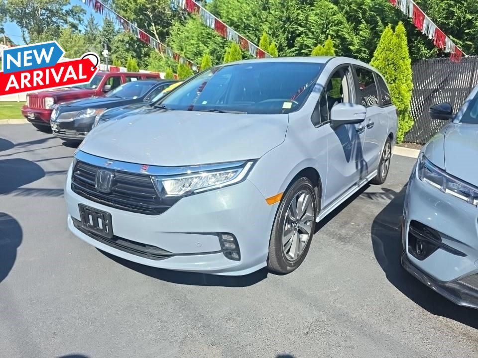 Certified Used 2024 Sonic Gray Pearl Honda Touring image 1