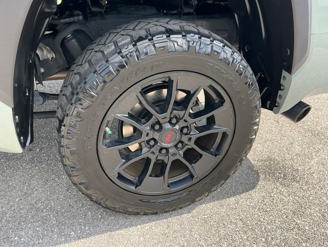 Used 2024 Green Toyota SR5 image 39