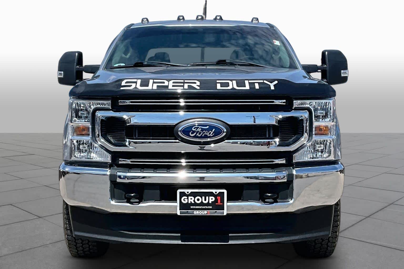 Used 2022 Iconic Silver Metallic Ford XL image 4