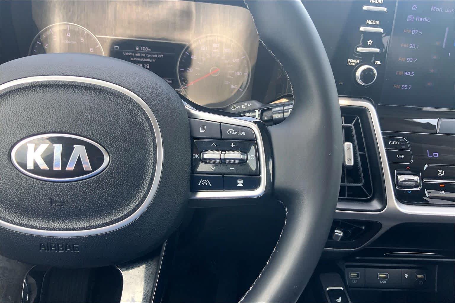 Used 2021 Everlasting Silver Kia EX image 24