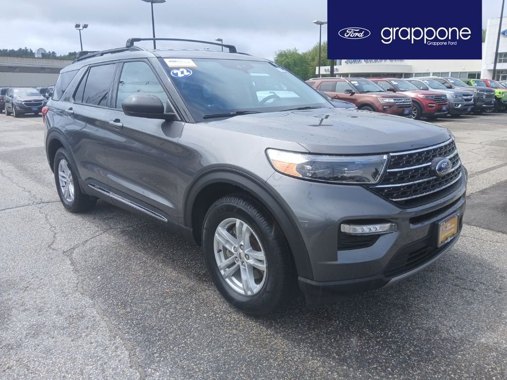 2022 Ford Explorer XLT 4WD's photo