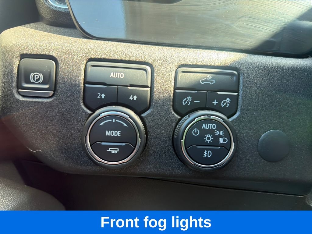 Used 2025 White Chevrolet RST image 22