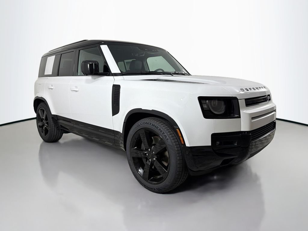 New 2026 Fuji White Land Rover X-Dynamic SE image 3