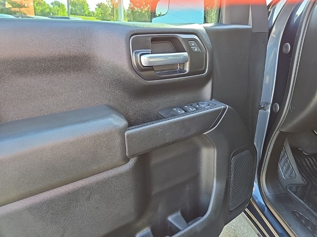Used 2021 Gray Chevrolet Custom image 37