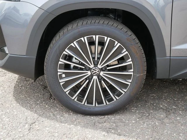 New 2026 Gray Volkswagen 1.5T SE image 5