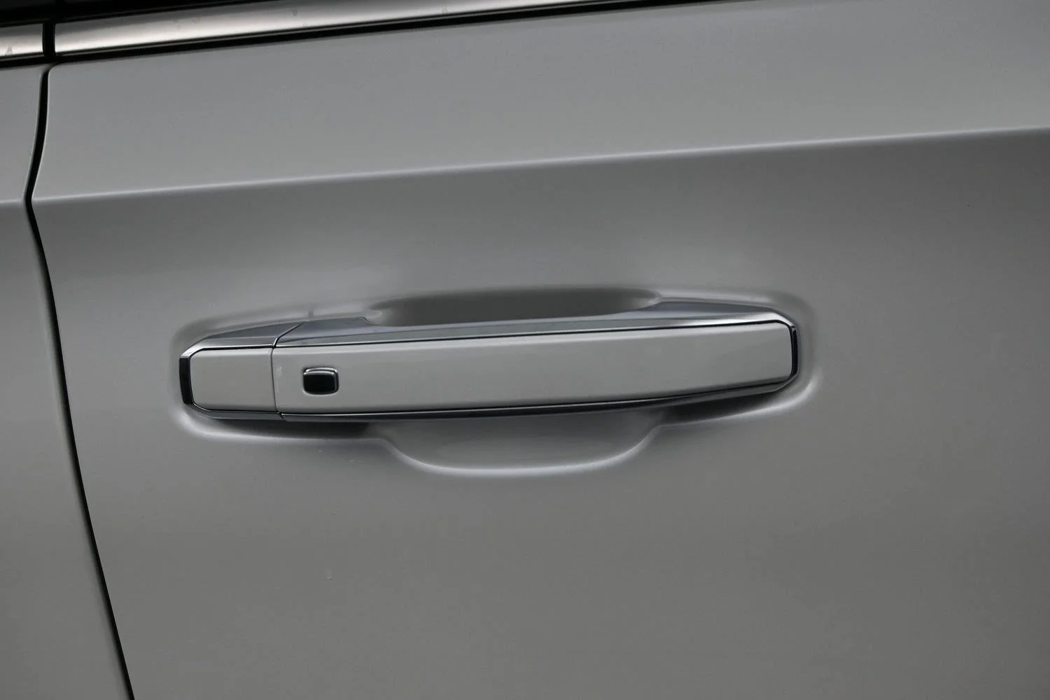 2025 GMC Yukon Denali Ultimate - Photo 8