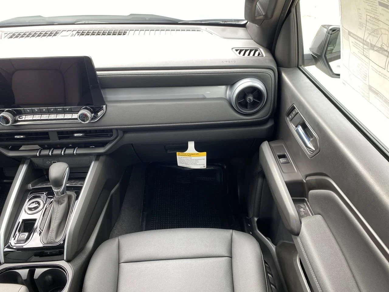 Used 2026 Summit White Chevrolet LT image 25