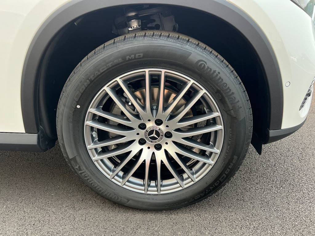 New 2026 Polar White Mercedes-Benz GLC 300 image 71