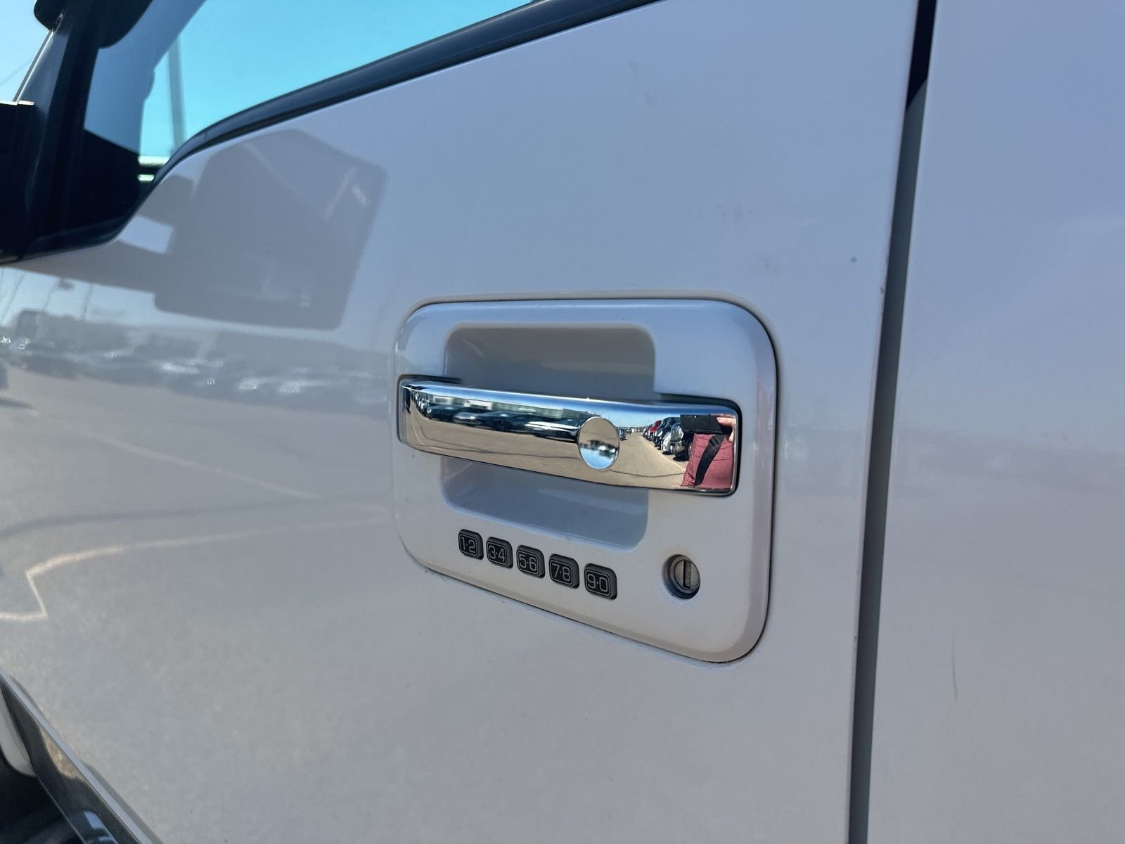 Used 2014 White Ford Lariat image 14