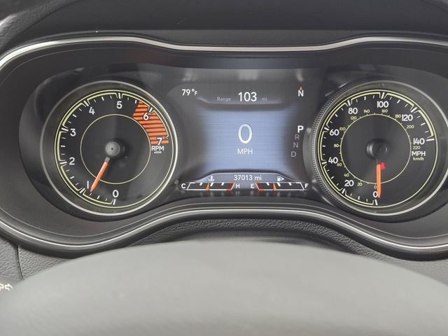 Used 2022 Gray Jeep Latitude Lux image 25
