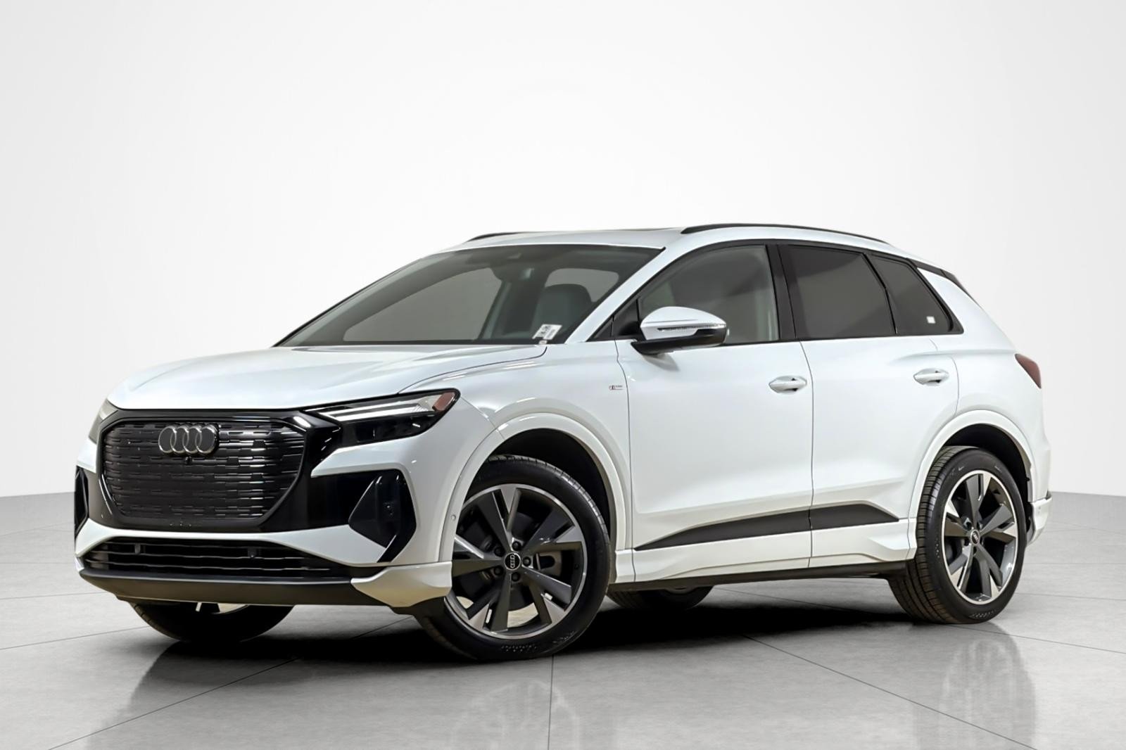 Used 2023 Glacier White Metallic Audi Premium Plus 50 quattro image 1
