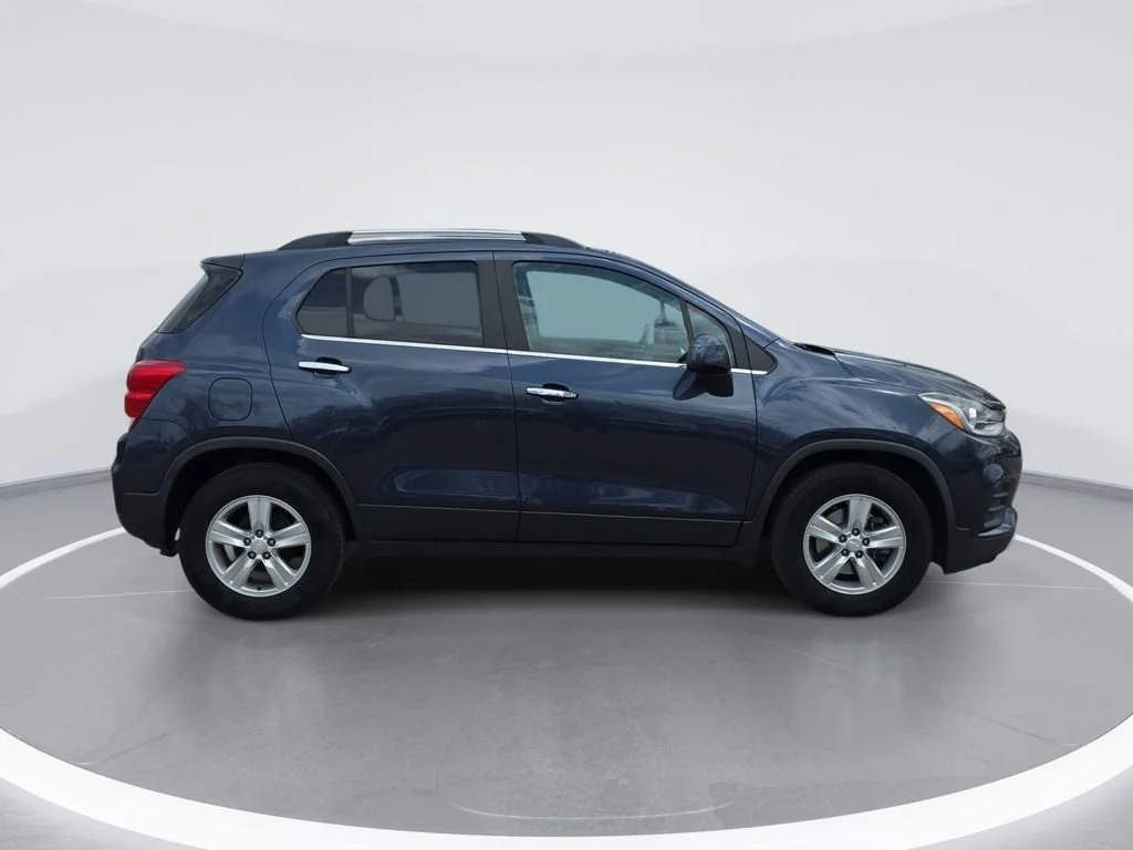 Certified 2019 Chevrolet Trax LT with VIN 3GNCJLSB2KL121068 for sale in Westland, MI
