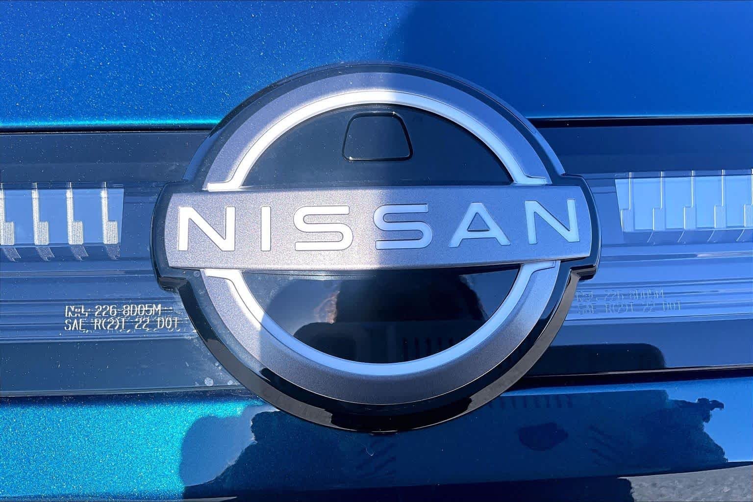 New 2026 Aurora Blue Pearl Metallic / Super Black Two-tone Nissan Platinum image 8