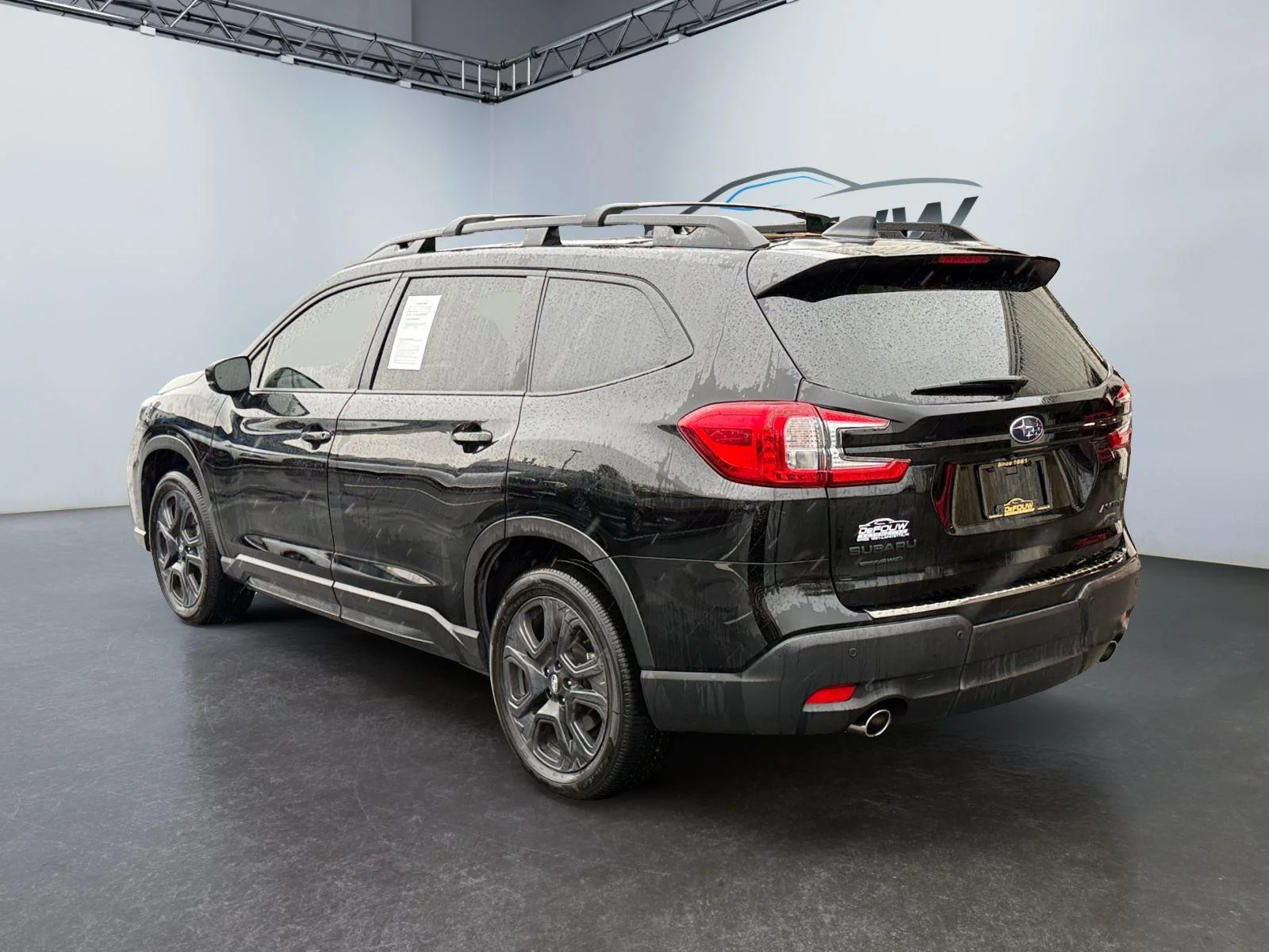 Used 2025 Crystal Black Silica Subaru Onyx Edition Touring image 5