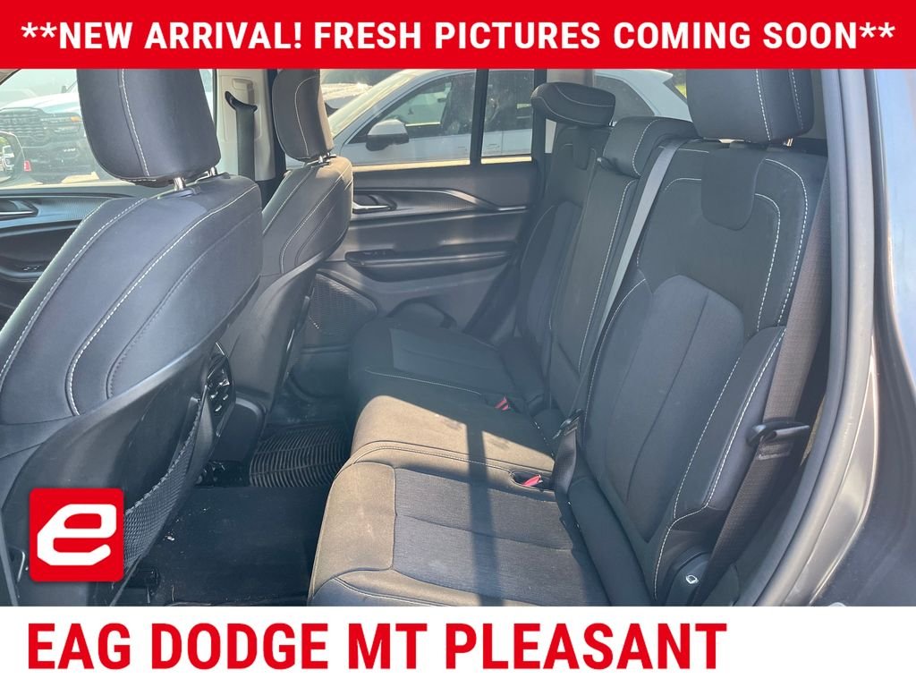 Used 2023 Gray Jeep Laredo image 10