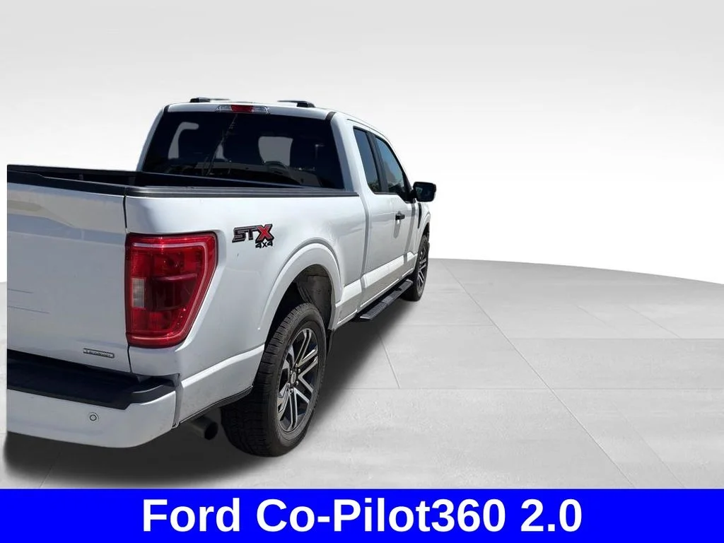 Used 2023 White Ford XL image 5