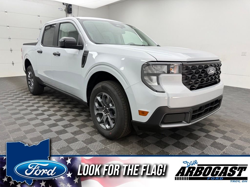 New 2026 White Ford XLT image 1