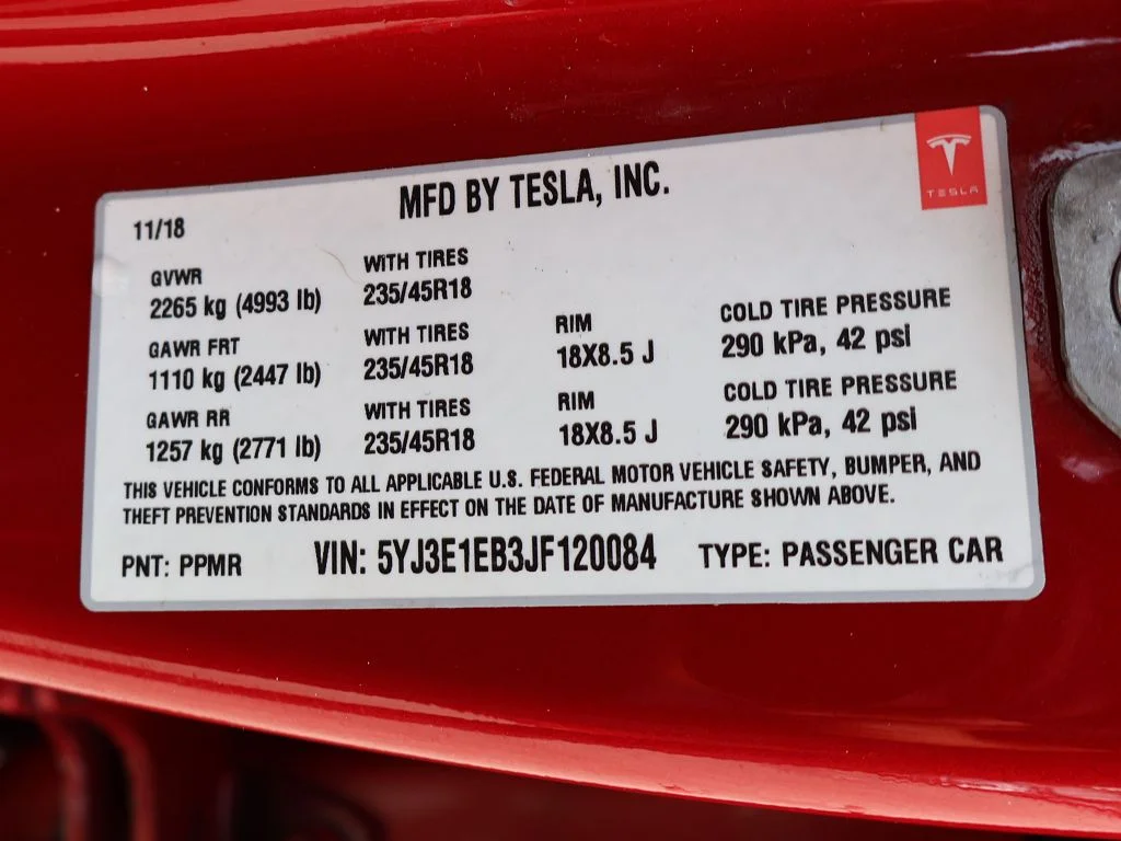 Used 2018 Red Tesla Long Range image 51