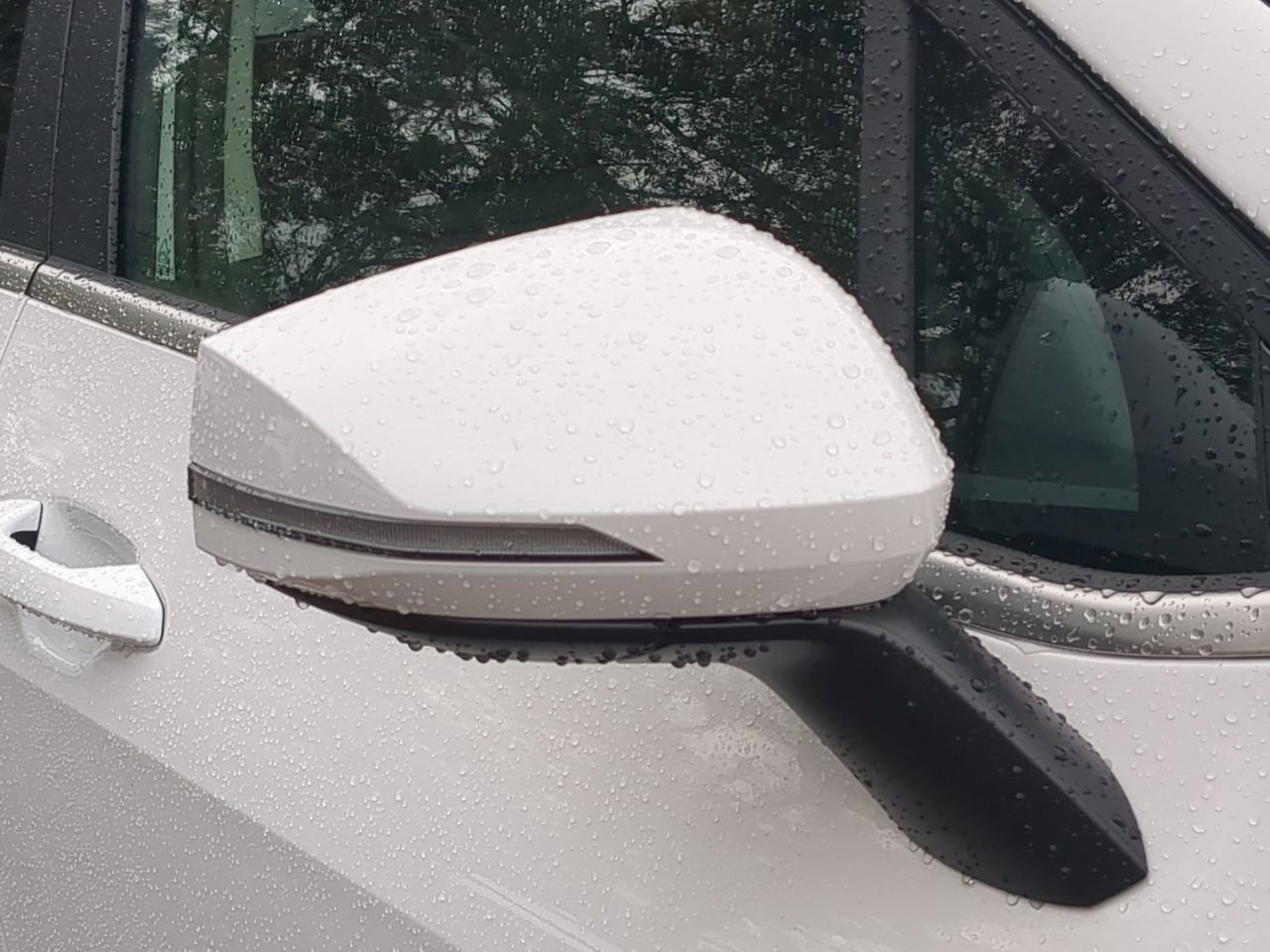 New 2026 Glacial White Pearl Kia EX image 14