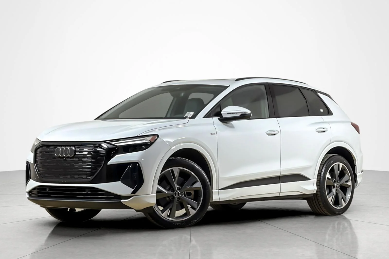 Used 2023 Glacier White Metallic Audi Premium Plus 50 quattro image 1