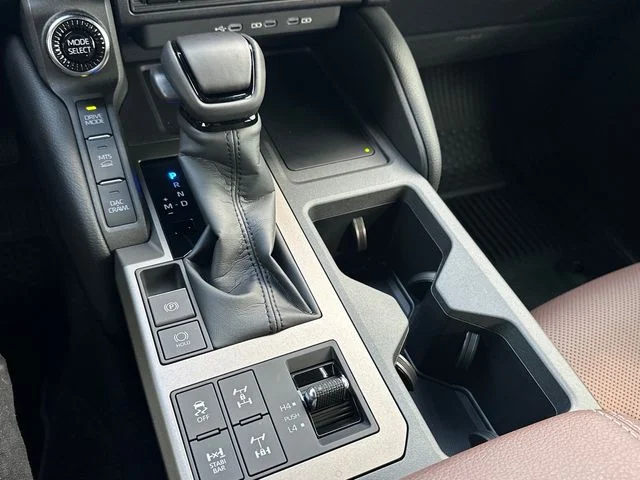 Used 2027  Toyota Base image 26