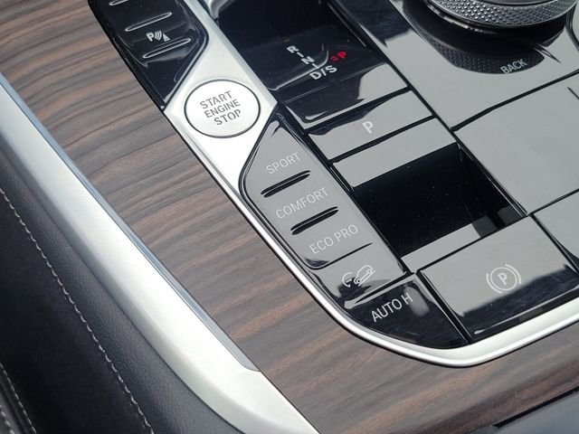 Certified Used 2024 White BMW xDrive40i image 26