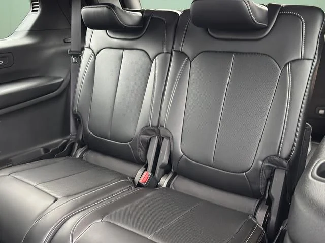 New 2025 Gray Jeep Limited image 24