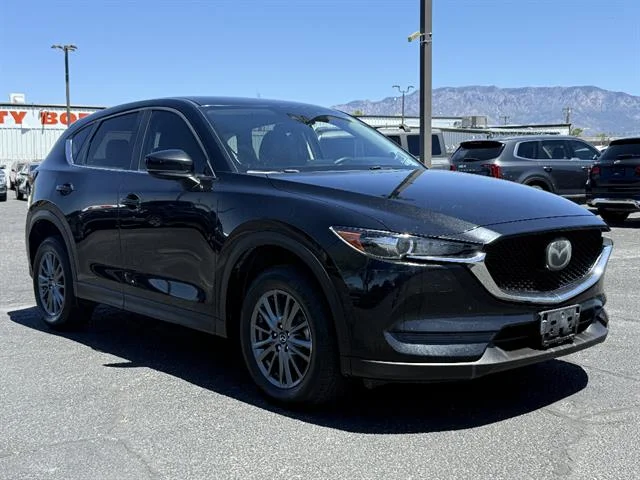 2019 Mazda CX-5 Touring Auto's photo