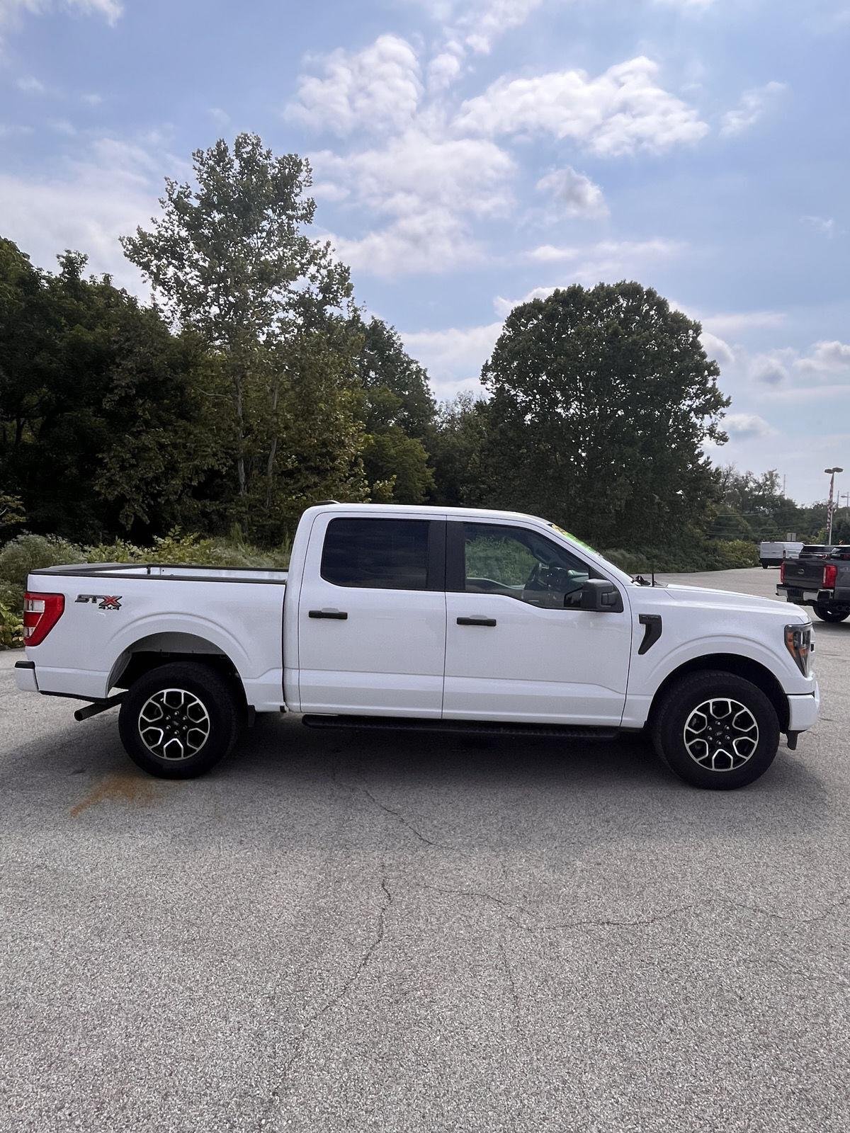 Used 2023 Oxford White Ford XL image 9