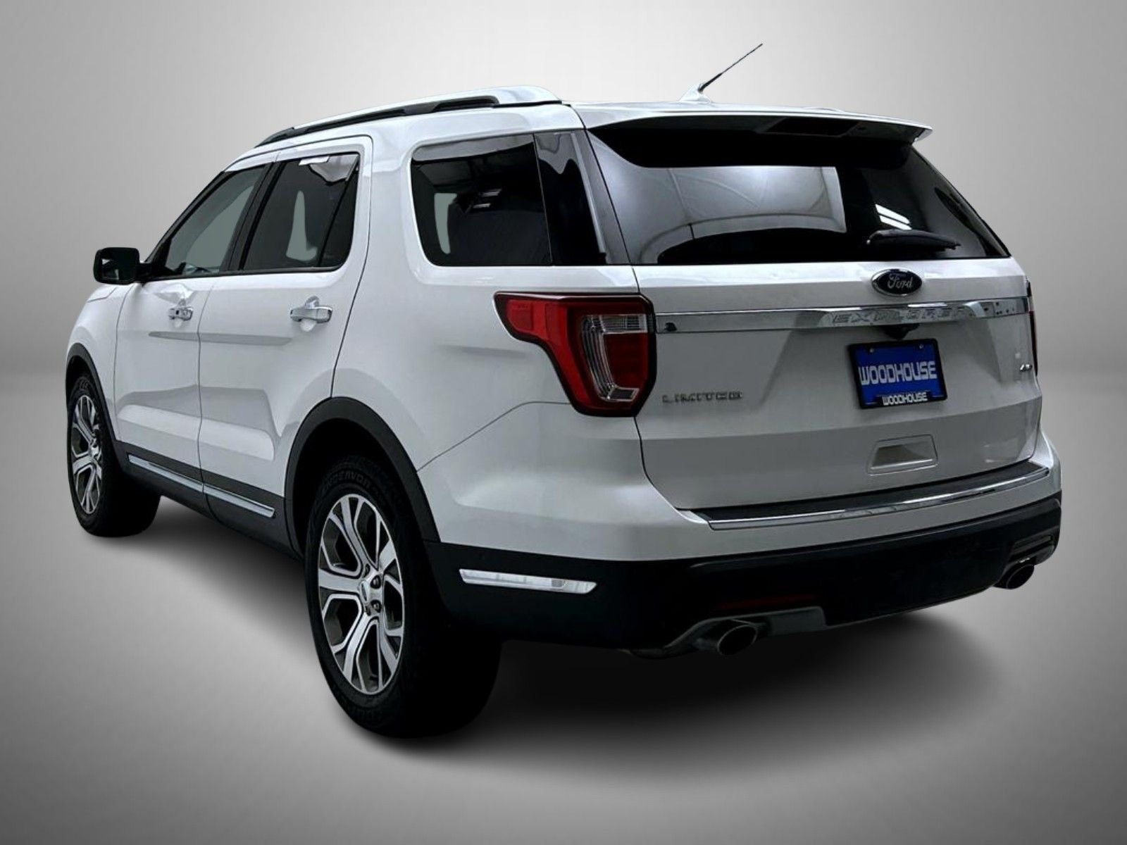 Used 2019 White Ford Limited image 7