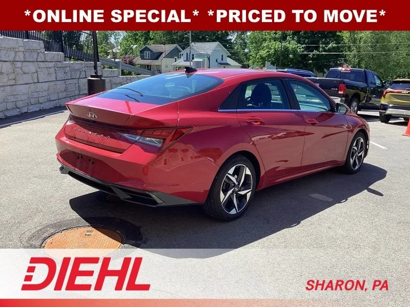 Used 2022 Red Hyundai SEL image 7