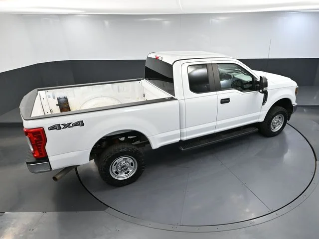 Used 2019 White Ford XL image 49