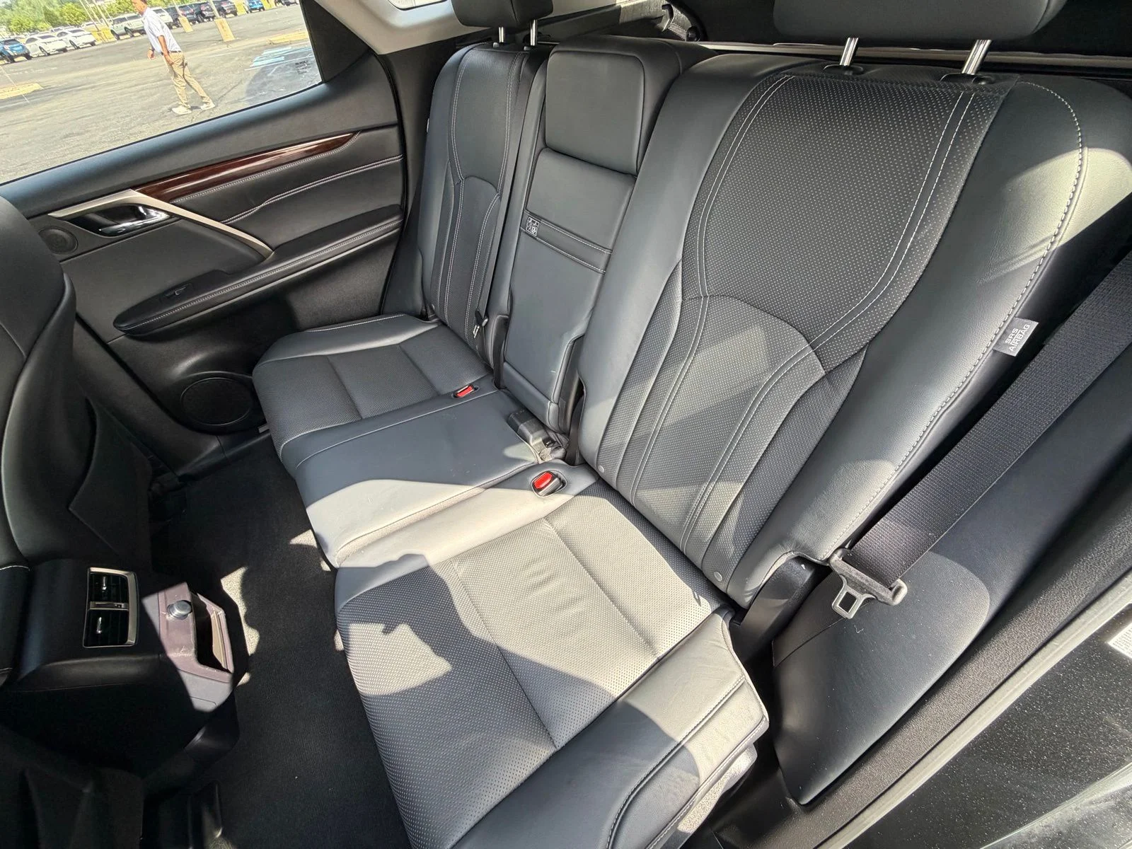 Used 2018  Lexus 350 image 18