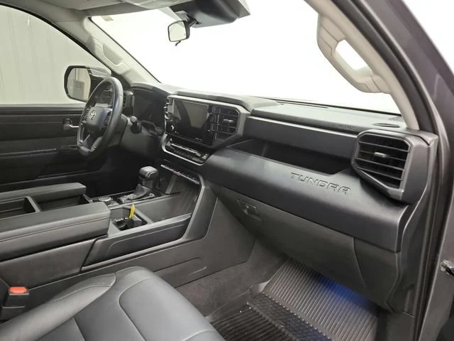 2024 Toyota Tundra SR5 - Photo 18