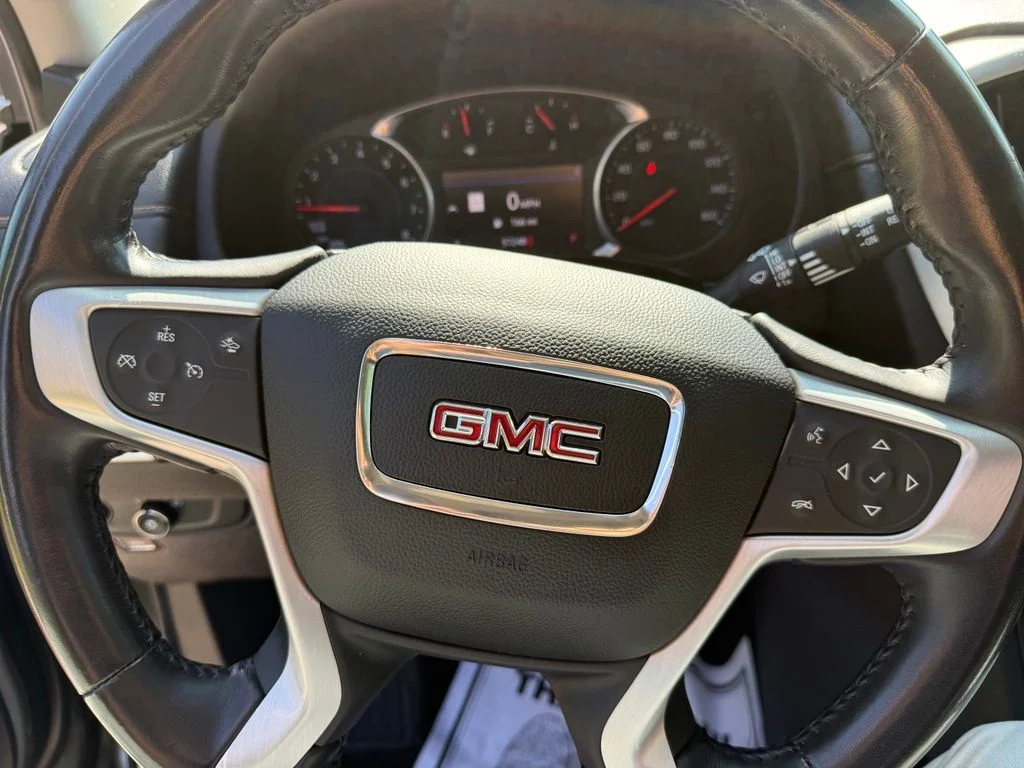 Used 2021 Gray GMC SLE image 15