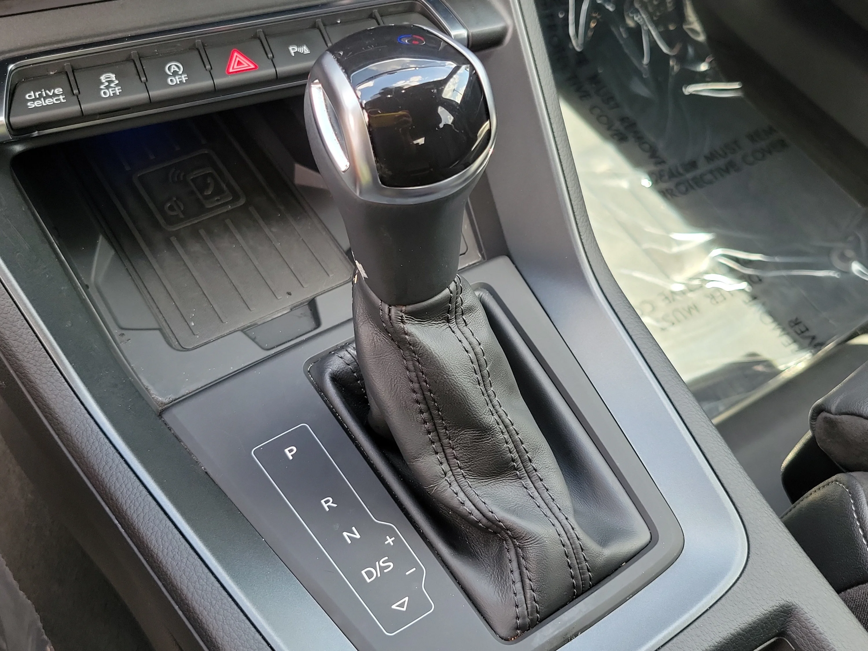 Used 2021 White Audi S line Premium Plus image 29