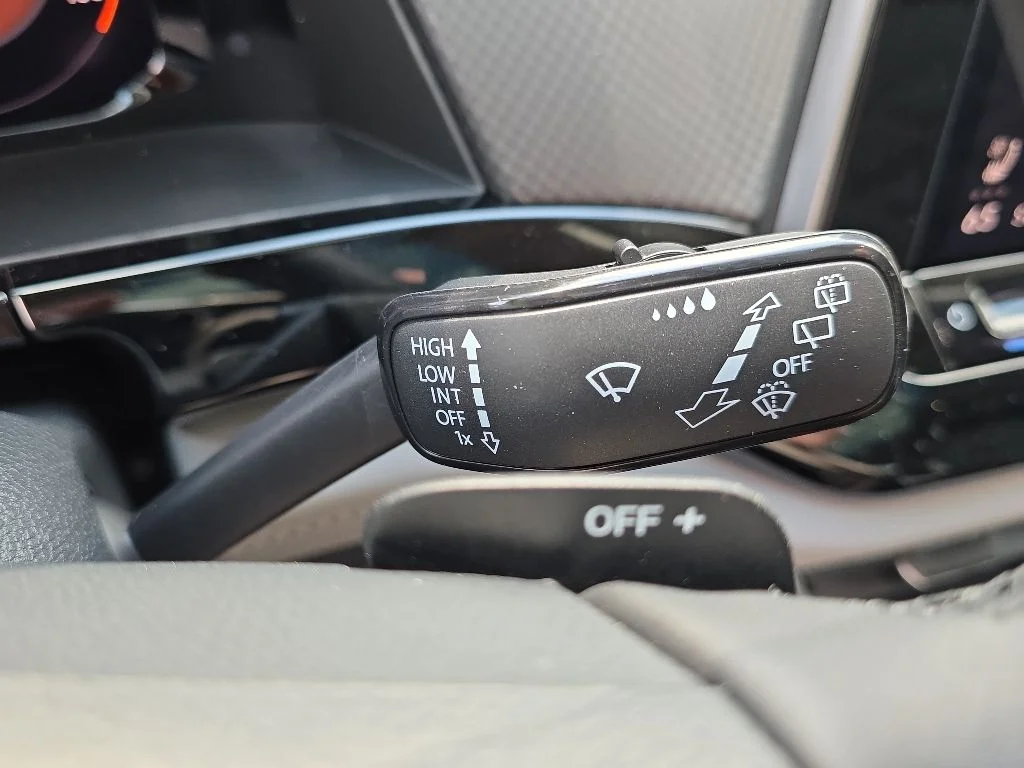 New 2026 Avocado Green Pearl Volkswagen 2.0T Peak Edition image 22