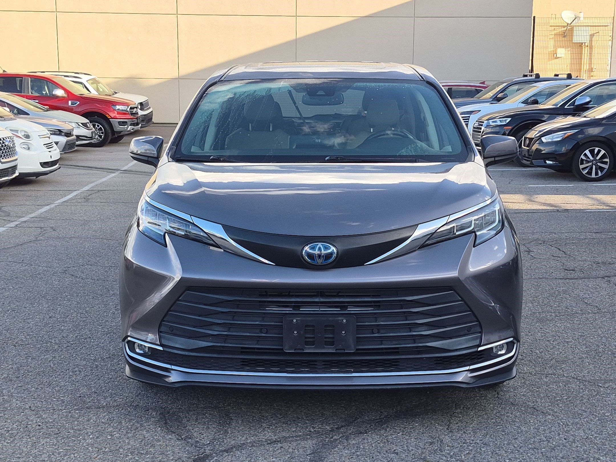 Used 2021 Predawn Gray Mica Toyota XLE image 9