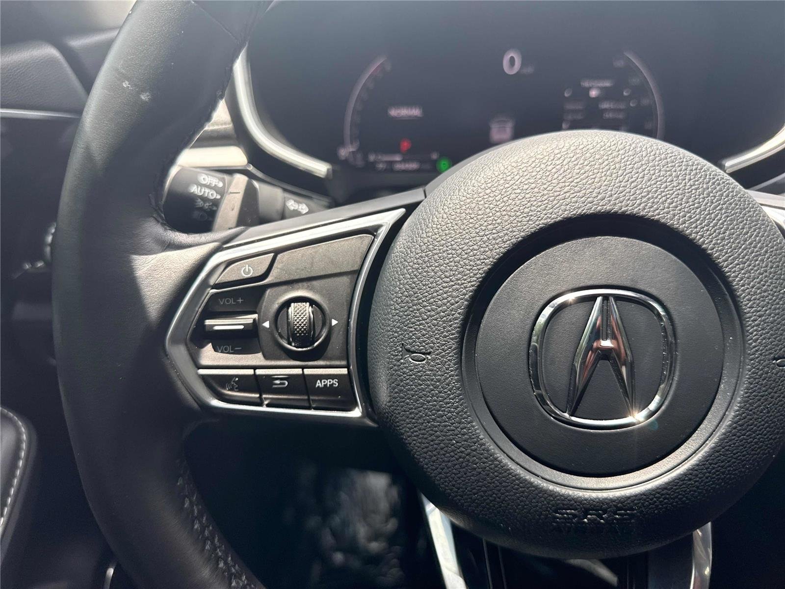 Used 2023 Lunar Silver Metallic Acura w/Tech image 18