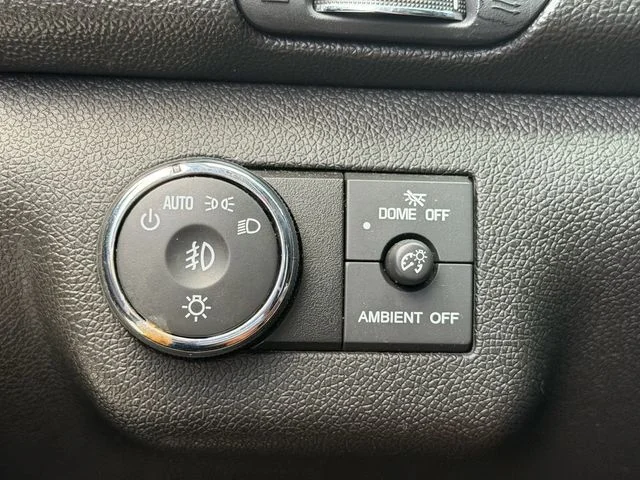 Used 2015 Gray Chevrolet LT image 28