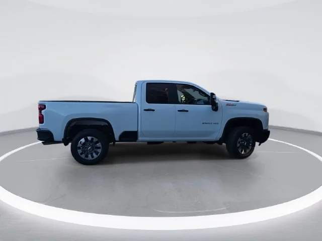 2026 Chevrolet Silverado 2500 HD Custom - Photo 9