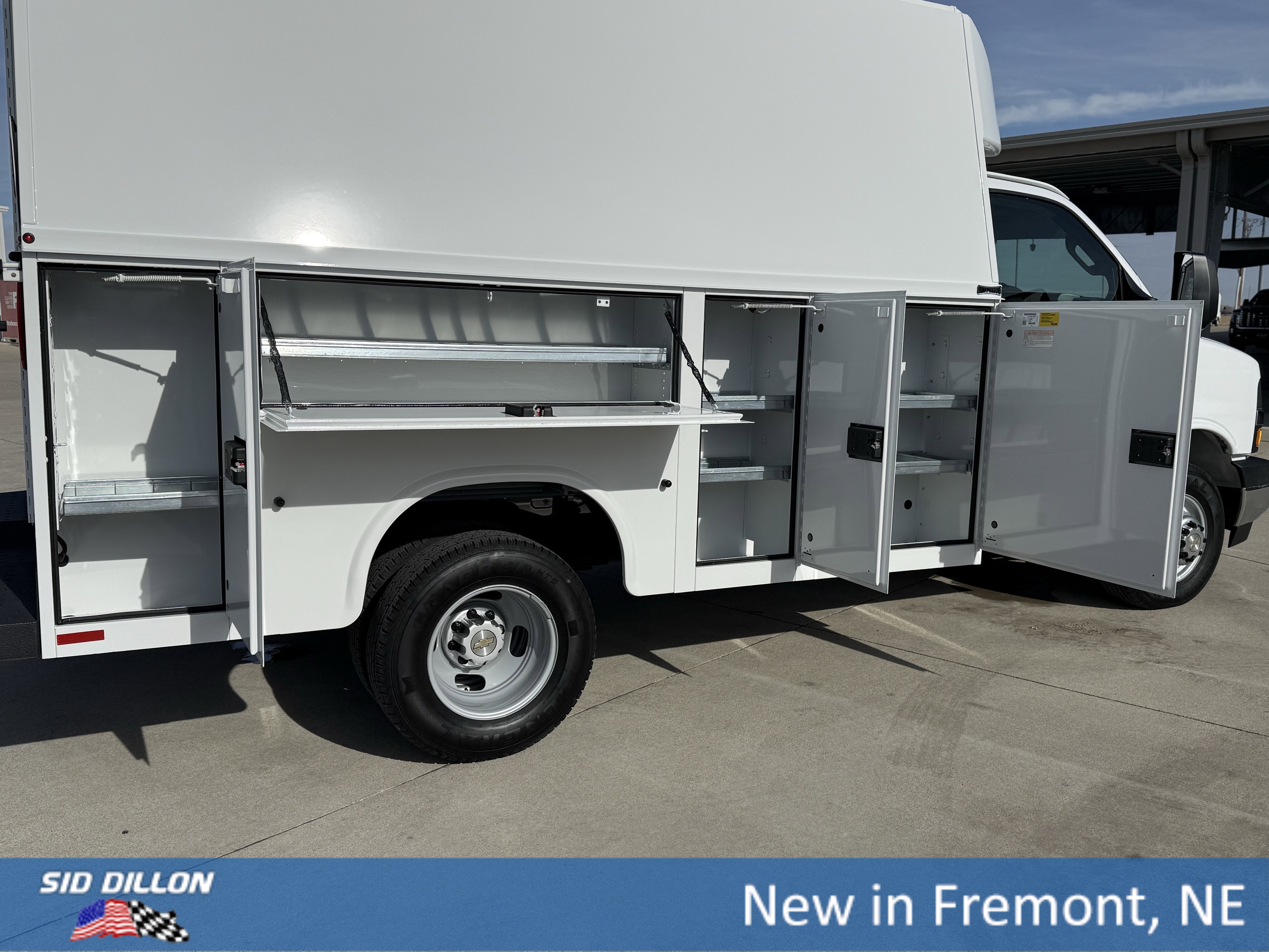 New 2025 Summit White Chevrolet Work Van image 12
